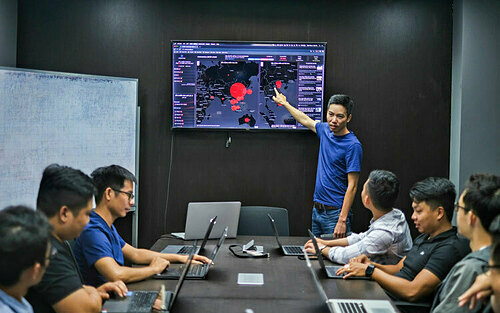 Người Việt làm website về virus Corona trong 12 tiếng
